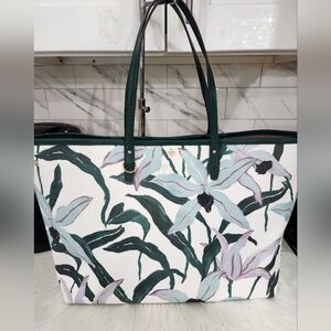 🔹️TORY BURCH🔹️ large floral tote Green  bag